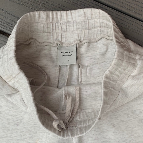 Varley Davidson Sweat Doublesoft 1/4 Zip Pullover and The Slim Pant 25" Set - Picture 9 of 14